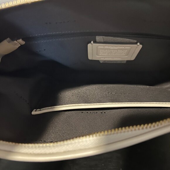 NWOT COACH SIGNATURE LEATHER AND CANVAS BAG - Picture 4 of 4